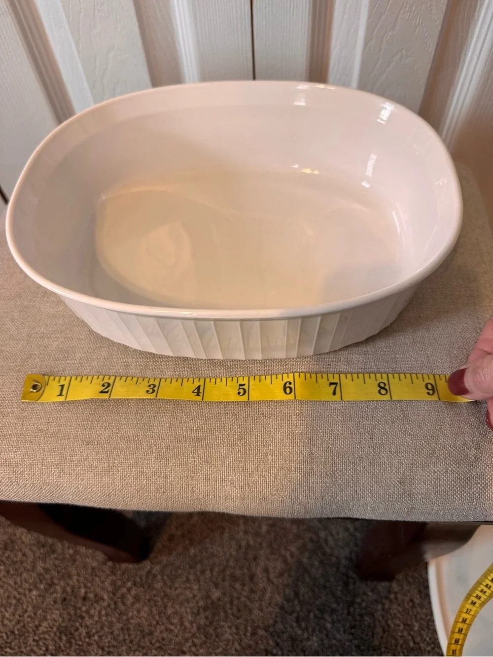 Corning Ware 1.8 liter Oval Covered Casserole Dish White With Storage Lid